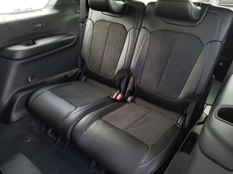 2025 Jeep Grand Cherokee L Altitude X 4x4Image 26