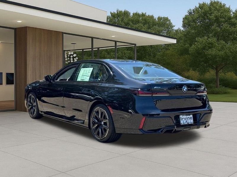 New 2026 BMW 7 Series 750e xDriveImage 12