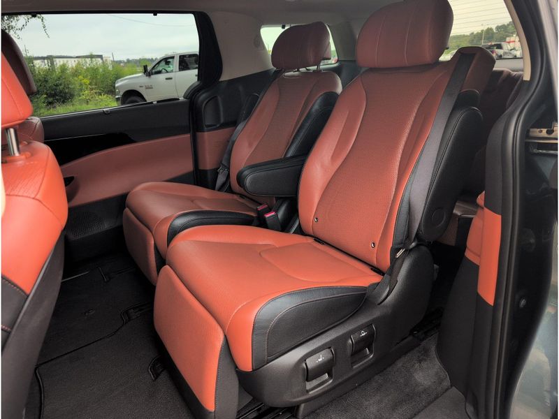 Used 2023 Kia Carnival MPV SX PrestigeImage 30
