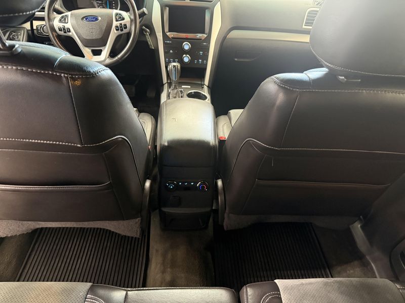 Used 2015 Ford Explorer XLTImage 19