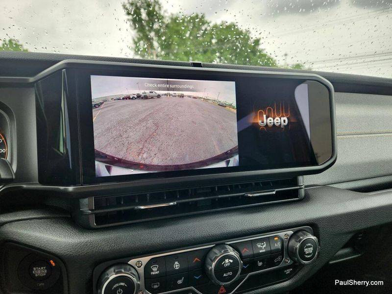 New 2025 Jeep Wrangler 4-door Sport S