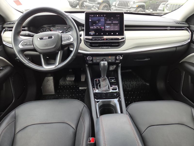 2022 Jeep Compass Limited photo 19