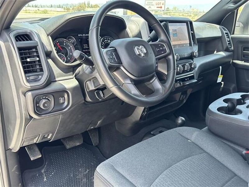 2023 RAM 2500 TradesmanImage 18