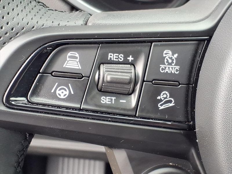 New 2025 Alfa Romeo Stelvio AwdImage 18