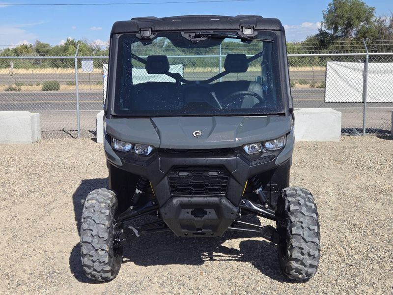 New 2027 Can-Am DEFENDER DPS CAB HD9 