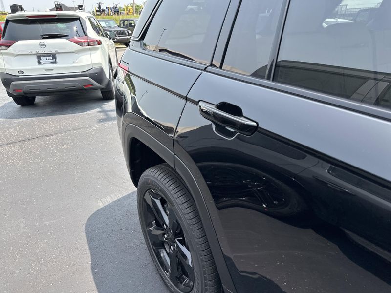 2025 Jeep Grand Cherokee Limited 4x4Image 6