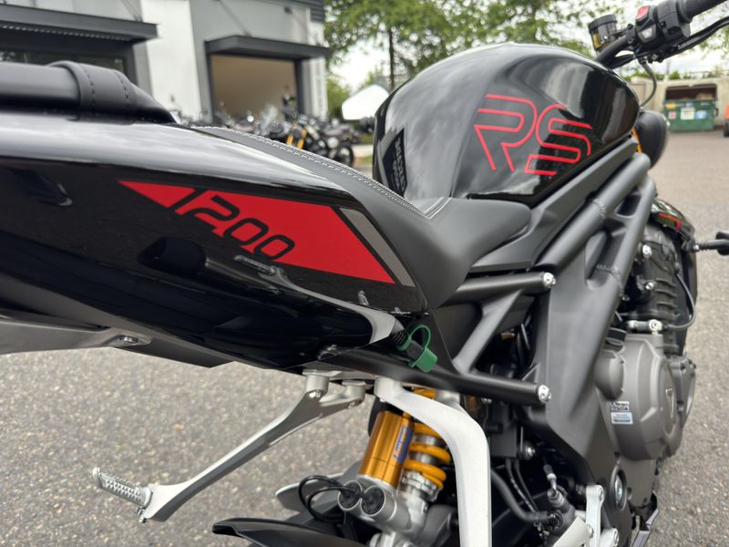2025 Triumph Speed Triple 1200 RS - JET BLACK 