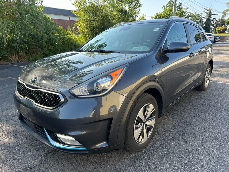 2019 Kia Niro Plug-In Hybrid LX photo 3
