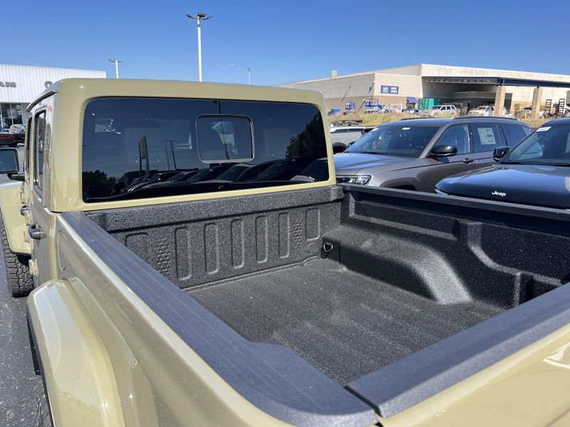 New 2025 Jeep Gladiator Mojave X 4x4Image 24