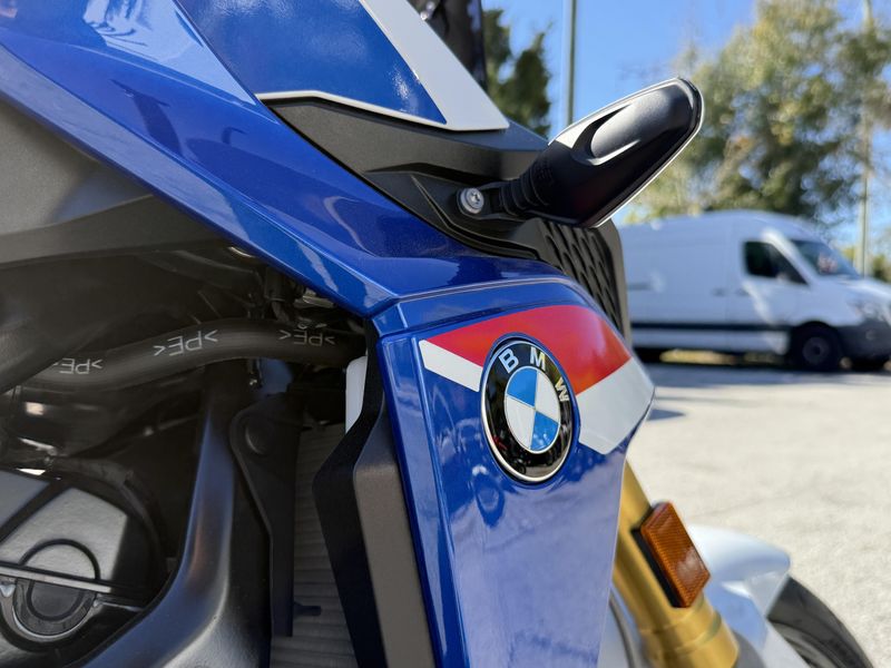 2024 BMW F 900 R