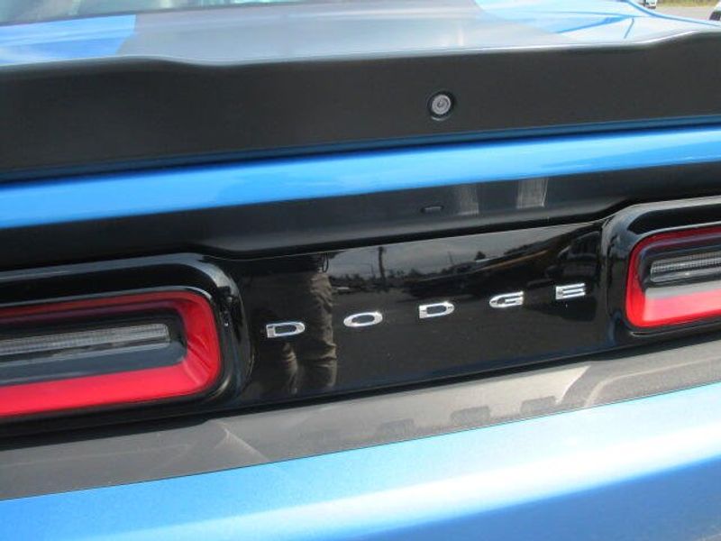 Used 2015 Dodge Challenger R/T Plus ShakerImage 10
