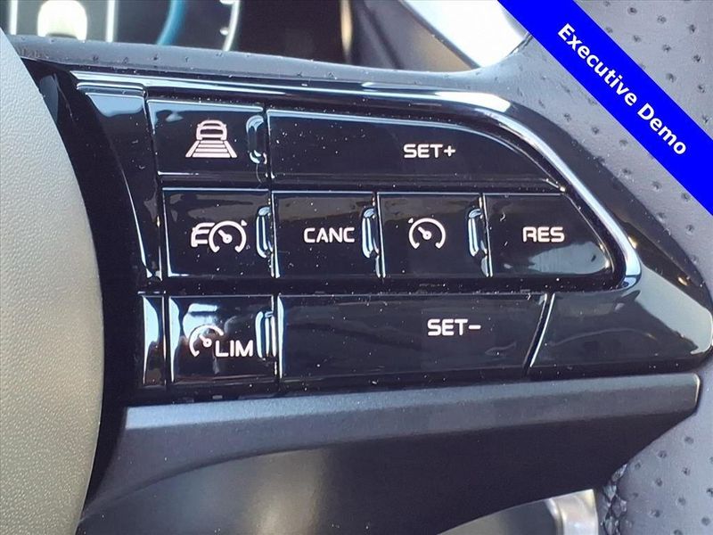 New 2025 Maserati Grecale ModenaImage 22