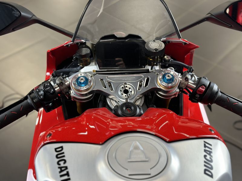 2024 Ducati PANIGALE V4 RImage 10