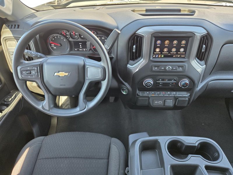 Used 2023 Chevrolet Silverado 1500 2WD Crew Cab 147 Custom