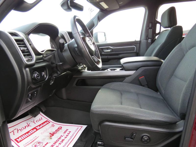 Used 2021 RAM 1500 Big Horn 4x4 4dr Crew Cab 5.6 ft. SB PickupImage 13