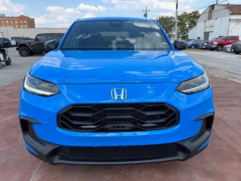 Used 2026 Honda HR-V SportImage 2