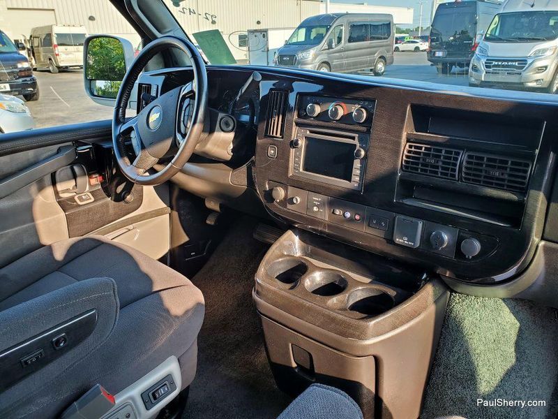 Used 2019 Chevrolet Express 2500 Image 7