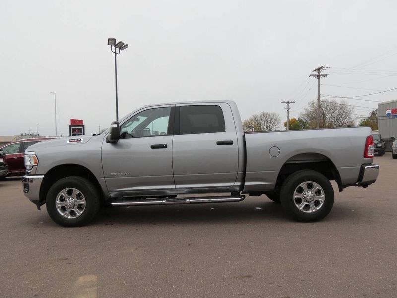 Used 2024 RAM 2500 Big Horn 4x4 4dr Crew Cab 6.3 ft. SB PickupImage 5