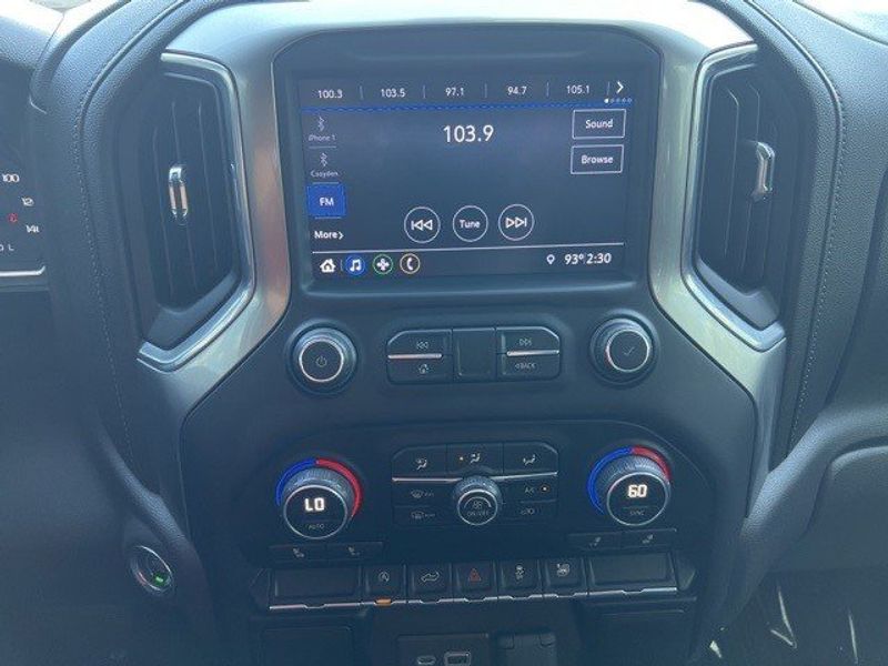 2019 Chevrolet Silverado 1500 RSTImage 29