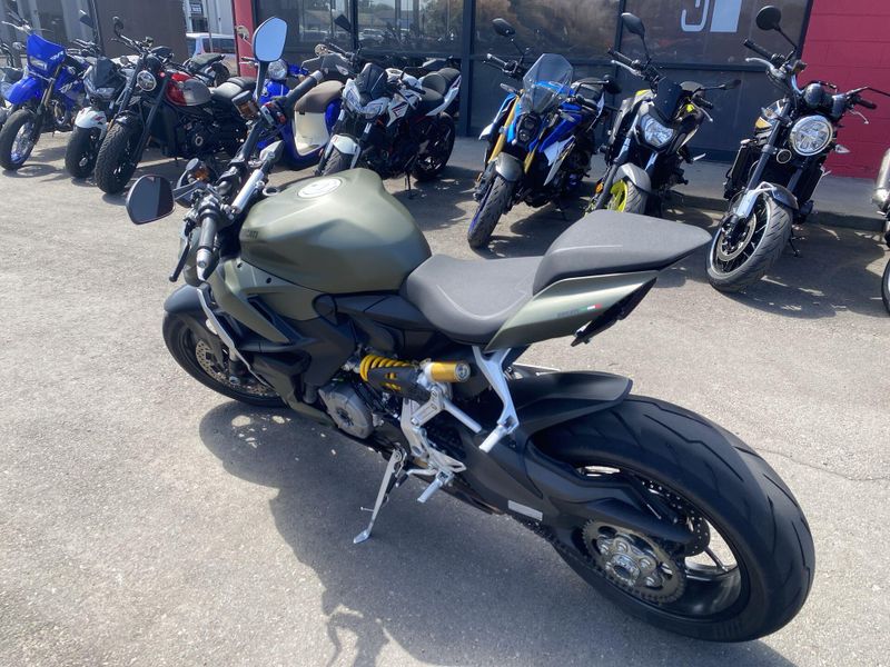 Used 2025 Ducati STREETFIGHTER V2 Image 16