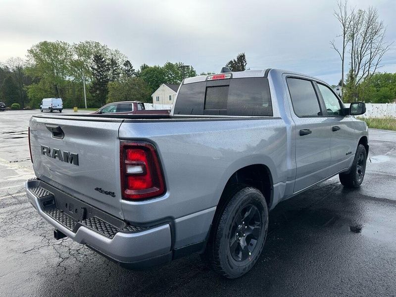 2025 RAM 1500 Tradesman Crew Cab 4x4 5