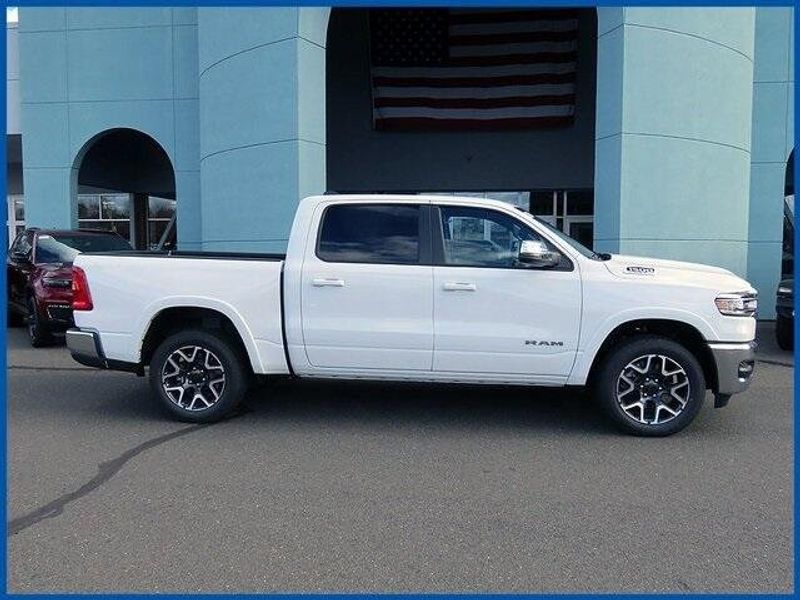 2025 RAM 1500 LaramieImage 2