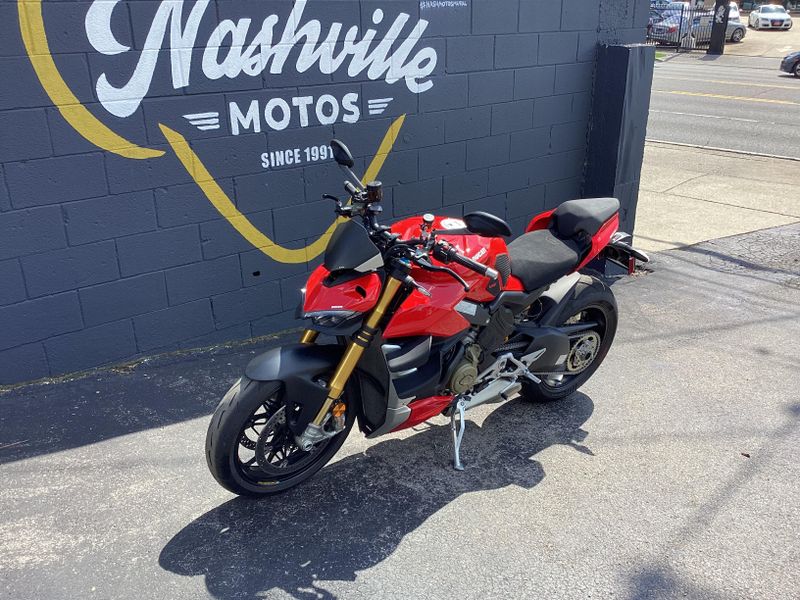 2022 Ducati Streetfighter V4 