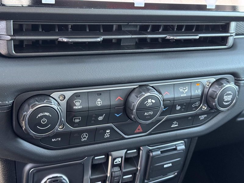 New 2026 Jeep Gladiator Rubicon 4x4
