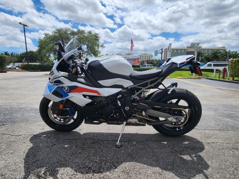 2026 BMW S 1000 RRImage 5