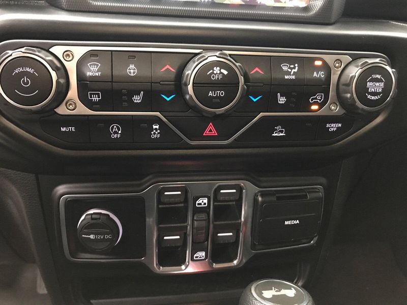 Used 2021 Jeep Wrangler Unlimited Sport AltitudeImage 11