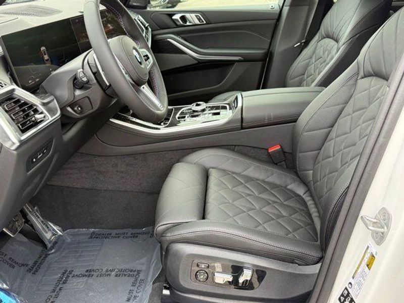 New 2026 BMW X5 M60iImage 17