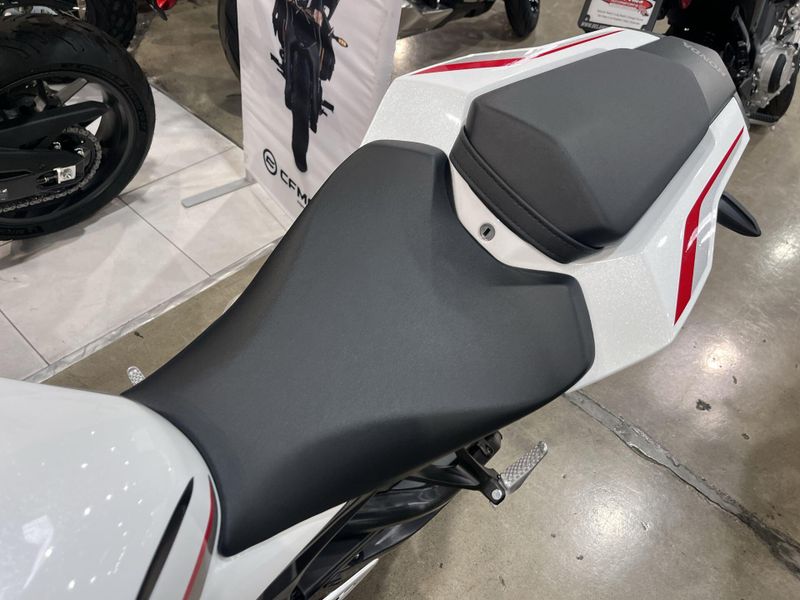 New 2026 Honda CBR1000RR Image 14