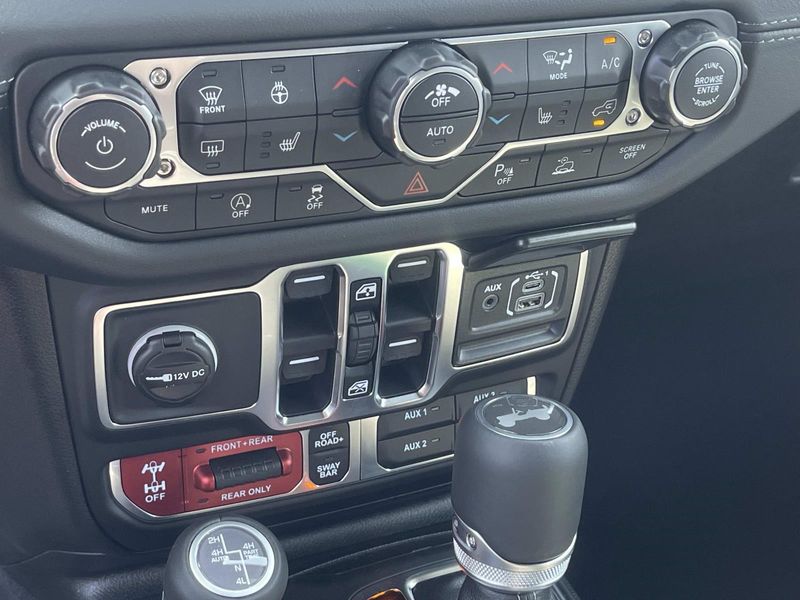 New 2026 Jeep Wrangler 4-door Rubicon X