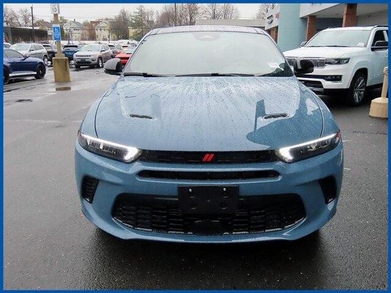 2024 Dodge Hornet R/T Plus in a Blue Steele exterior color and Blackinterior. Papas Jeep Ram In New Britain, CT 860-356-0523 papasjeepram.com 