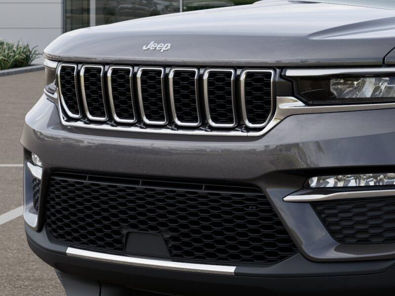 New 2025 Jeep Grand Cherokee Limited 4x4Image 7