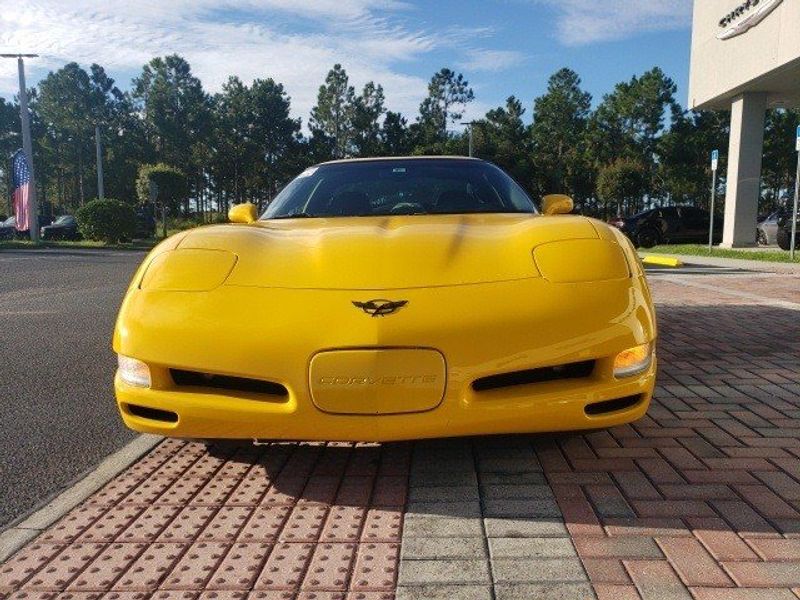 2004 Chevrolet Corvette BaseImage 4