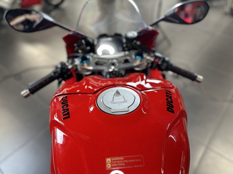 2024 Ducati PANIGALE V4 SImage 3