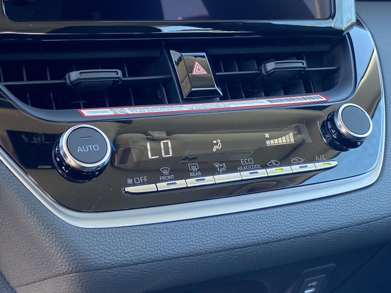 New 2025 Toyota Corolla LEImage 17