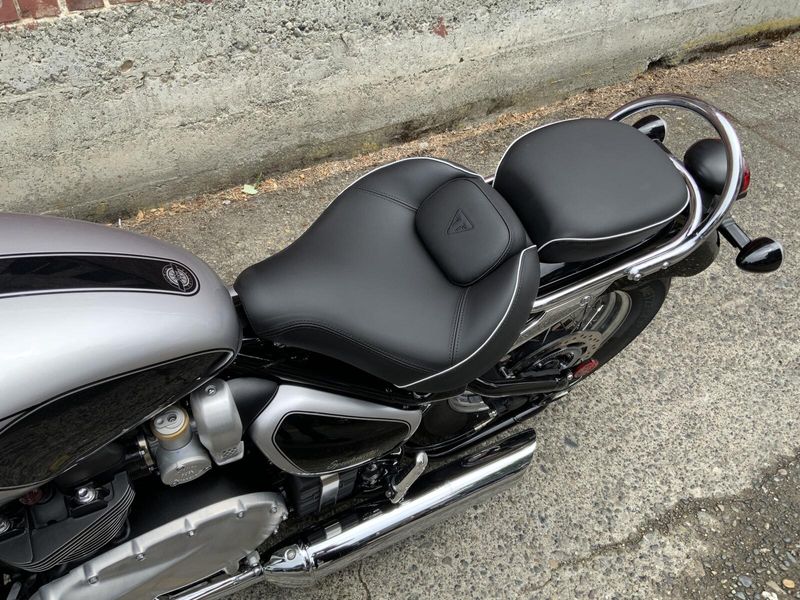 2025 Triumph BONNEVILLE SPEEDMASTER ICON