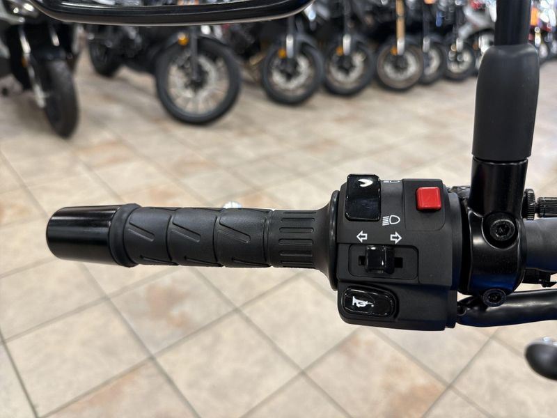 New 2026 Kawasaki VULCAN S CAFE ABS Image 22