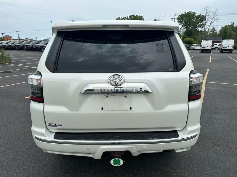 2016 Toyota 4Runner LimitedImage 14