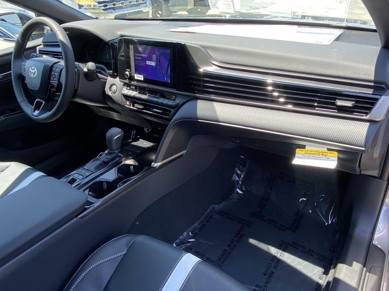 New 2025 Toyota Camry SEImage 9