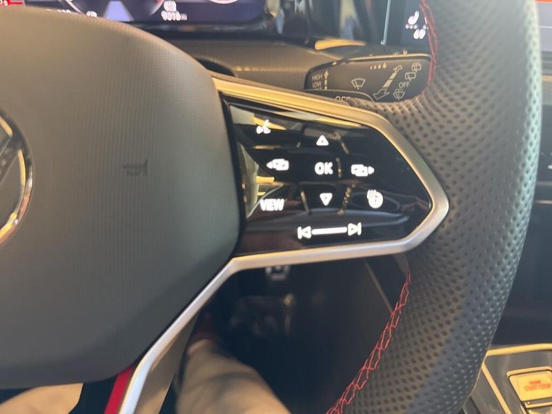 2023 Volkswagen Golf GTI 2.0T SE