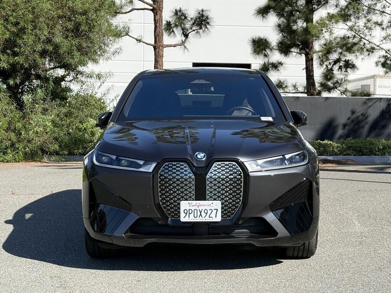 2025 BMW iX xDrive50Image 3