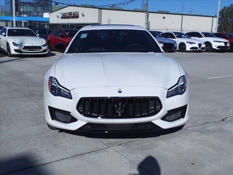 2024 Maserati Quattroporte Modena in a White exterior color and Black/Redinterior. Northside Imports Houston 281-475-4549 northsideimportshouston.com 