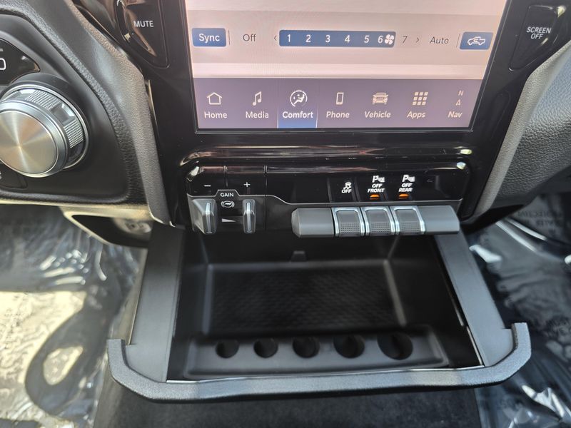 New 2025 RAM 1500 LaramieImage 29