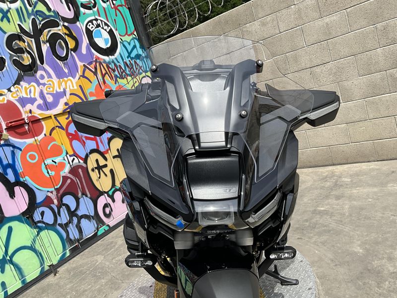 New 2026 BMW R 1300 RT Image 10