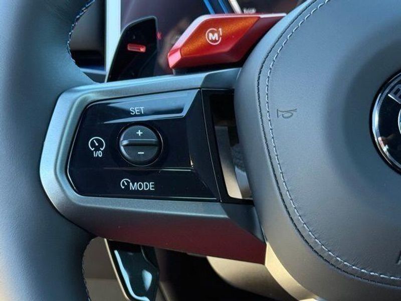 New 2026 BMW M5 BaseImage 22