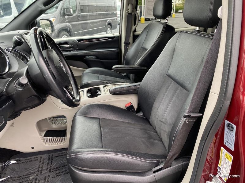 Used 2019 Dodge Grand Caravan SXT