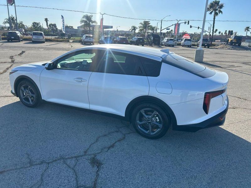 Used 2025 Kia K4 LXSImage 5